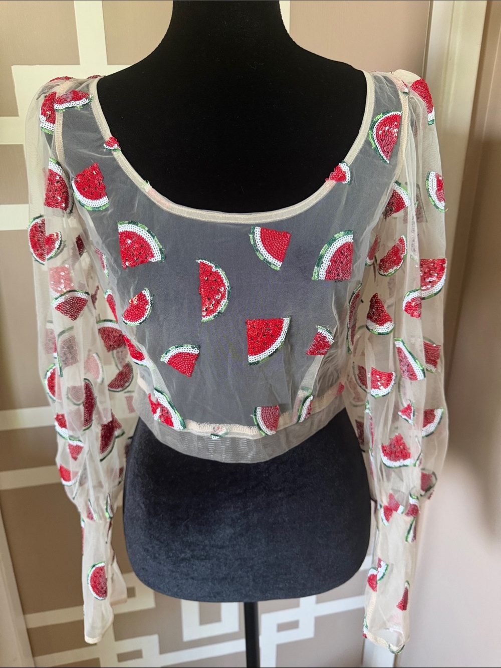 Topshop Watermelon Sequin Mesh Cropped Blouse w/Balloon Sleeves Sz 6 LIKE NEW